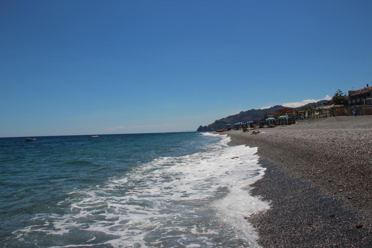 B&B La Sirena Santa Teresa Di Riva Eksteriør billede